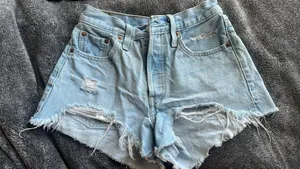 Levi’s Jean 501 Shorts thumbnail 1