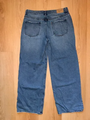 RSQ Low-Rise Baggy Jeans thumbnail 2