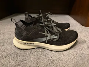 Brooks Levitate Shoes Running thumbnail 4