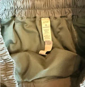 Lululemon Hotty Shorts Green thumbnail 2
