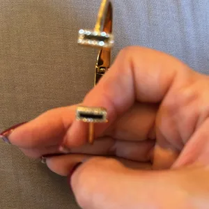 Kate Spade nwt bracelet gold tone hinged black “raising the bar” $78 thumbnail 6