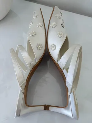 DV by Dolce Vita Kenton Ivory Floral Pearl Pointed Toe Mule Heels Size 8 Coquette Bridal $135 thumbnail 8