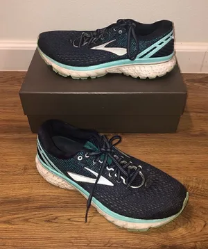 BROOKS ghost navy blue athletic training running shoes sneakers sz 10 women’s thumbnail 1