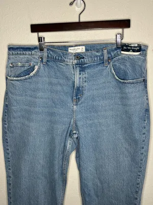 NEW Abercrombie & Fitch Curve Love 90s Straight Mid Rise Cuff Hem Jeans thumbnail 5