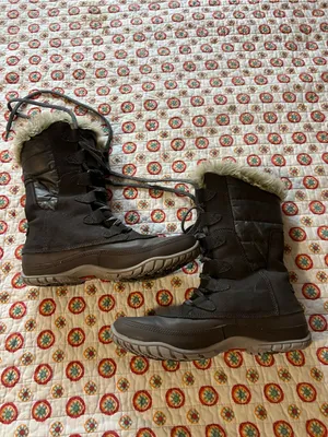 EUC The North Face Nuptse Purna Dusty Purple Faux Fur Winter Boots size 7.5 thumbnail 4