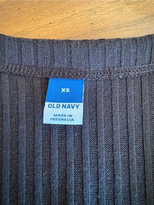 Old Navy Black Ribbed Top thumbnail 2