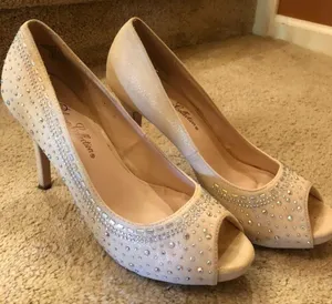 Sparkling Heels Size 9 thumbnail 1
