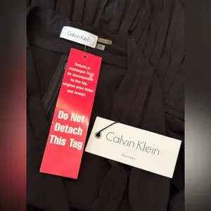 Calvin Klein Black Padded Halter N-Neck Dress size 14 NWT Zipper Back. thumbnail 8