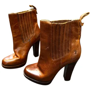 FRYE Size 8 Donna‎ Chelsea Boots Brown Leather Ankle Boots Stacked Heel thumbnail 1