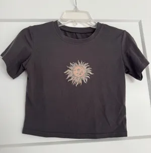Sun Baby tee Black thumbnail 1