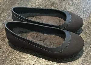 Crocs - Brown Mammoth Ballet Flat Fleece Lined Women’s Size 4‎ Slip-On Shoes thumbnail 1