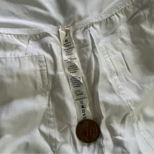 Womens Lululemon Drishti Unlined Athletic Pant White Wide Barrel Leg 6 Culottes thumbnail 6