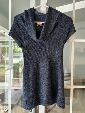 Derek heart cowl neck short sleeve sweater top thumbnail 1