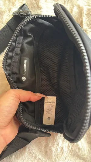 Lululemon Everywhere Belt Bag thumbnail 2
