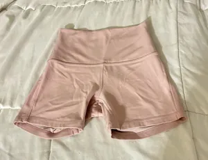 4 Inch Lululemon Align Shorts thumbnail 1