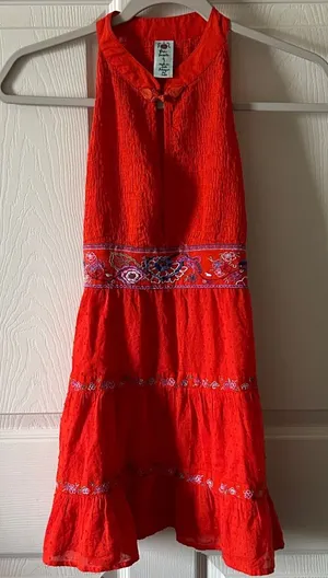 Free People Womens Embroidered Sleeveless Smocked Red Tunic‎ Top Size 4 thumbnail 1