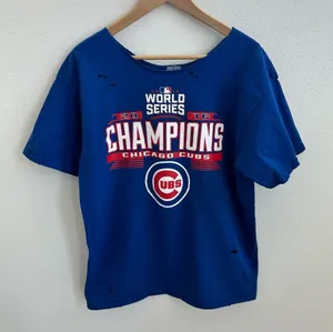 Chicago Cubs "2016 World Series Champions" Blue Off the Shoulder T-shirt thumbnail 1