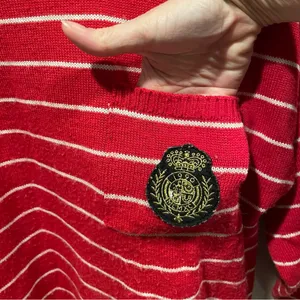 Cute vintage 80’s Chaus striped red white turtleneck sweater wool blend crested thumbnail 9