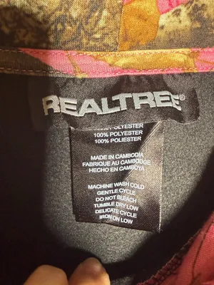Realtree Women's Black Hoodie Sweatshirt with Pink Camo Accents XL thumbnail 4