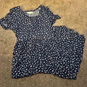 Size Small (?) Molly Malloy‎ Petite Dress thumbnail 1