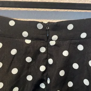 Women’s Black and White Polka Dot Skirt Size Large thumbnail 5