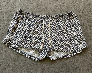Patterned Navy and White Drawstring Athletic Shorts Size XL thumbnail 1
