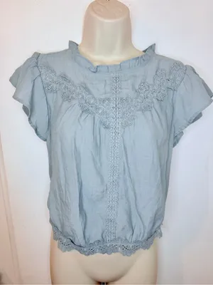 Mine Dusty Blue Lace Trim Blouse Short Sleeve Ruffle Neck Boho Women’s M thumbnail 6
