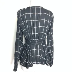 NWT‎ Loft windowpane peplum wrap top thumbnail 3