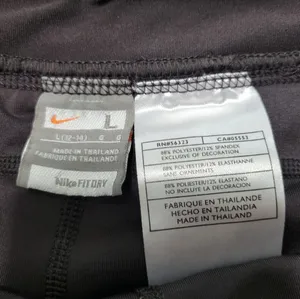 Vintage Nike Shorts Size Large (12-14) W30"xL11" Nike Fit Dry Shorts Bike Shorts thumbnail 5