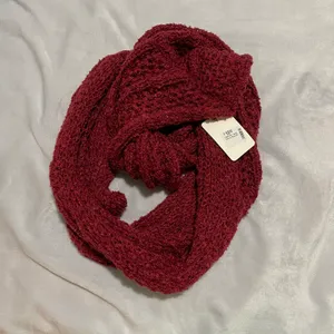Scarf thumbnail 1