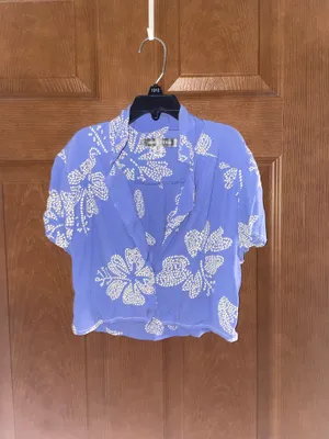 Urban Outfitters Top Cropped thumbnail 3