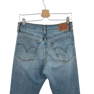 Levi's Wedgie‎ Straight Jeans Distressed Denim Medium Wash Blue Size 30 thumbnail 12