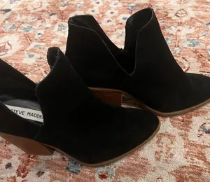 Steve Madden booties thumbnail 2