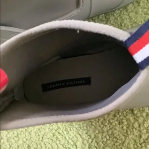 Tommy Hilfiger rain booties- easy to pull on / off - NEW condition ☔️☔️ thumbnail 10