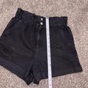 Love Tree Black denim shorts with distressed details, size S thumbnail 4