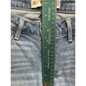 Hollister Light Flare‎ Denim Jeans Low Rise Size 9 Long Zip/Button Pockets thumbnail 3