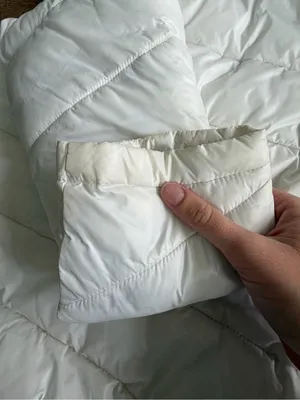 Guess Women’s White Hooded Puffer Jacket thumbnail 3