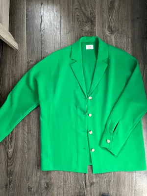 Aritzia Wilfred Green Relaxed Blazer - Perfect For St Patrick’s Day thumbnail 1