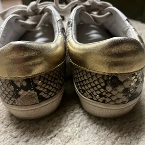 Steve Madden sneakers 7.5 thumbnail 2