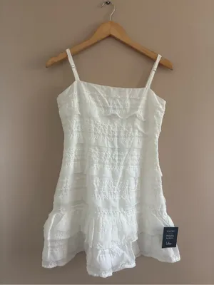 Lulus Emele White Textured Tiered Mini Dress Size Small NWT Sleeveless Feminine thumbnail 4