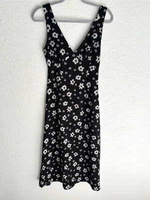 Princess Polly Black & White Daisy Floral Midi Dress Size US 0 thumbnail 3