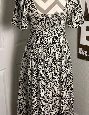 A new day Elegant Black and White Leaf Print maxi Dress size 4 thumbnail 6