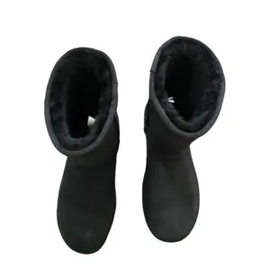 UGG Classic Short II Black Suede Shearling Winter Boots Size 7 thumbnail 9