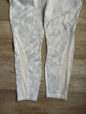 Lululemon Train Times HR Tight 25" Sz 10 thumbnail 7