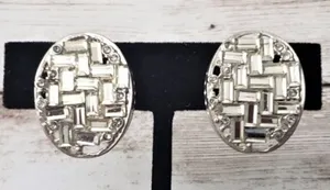 Vintage Clip On Earrings - Oval Unusual Clear Gem Pattern thumbnail 1