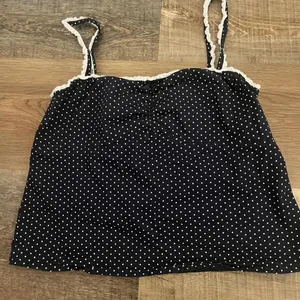 Brandy Melville Polka Dot Top thumbnail 2