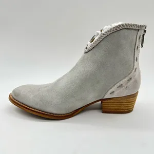 Journee Boots Womens‎ 6 Gray Leather Gracie Block Heel Western Bootie NEW thumbnail 3
