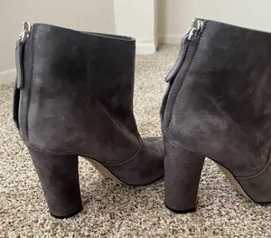 J. Crew Adele Heeled Ankle Boot Suede Leather Size 6 Italian Gray Slouchy Boots thumbnail 7