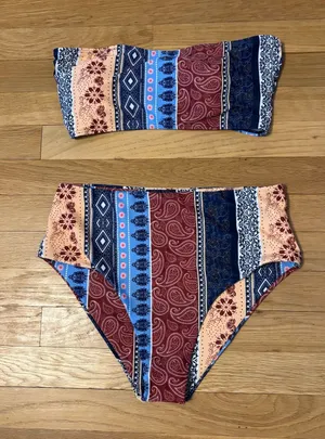 Shein Bandeau Bikini Set thumbnail 1