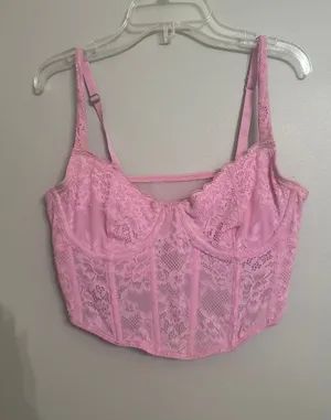 Hollister Top  thumbnail 1